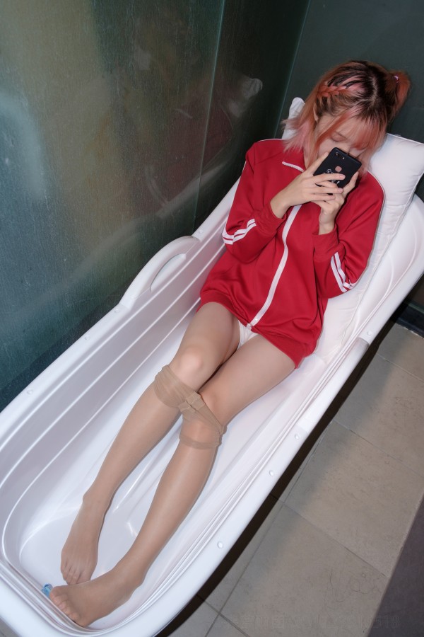 森萝财团 X-044 红衣少女浴缸玩肉丝